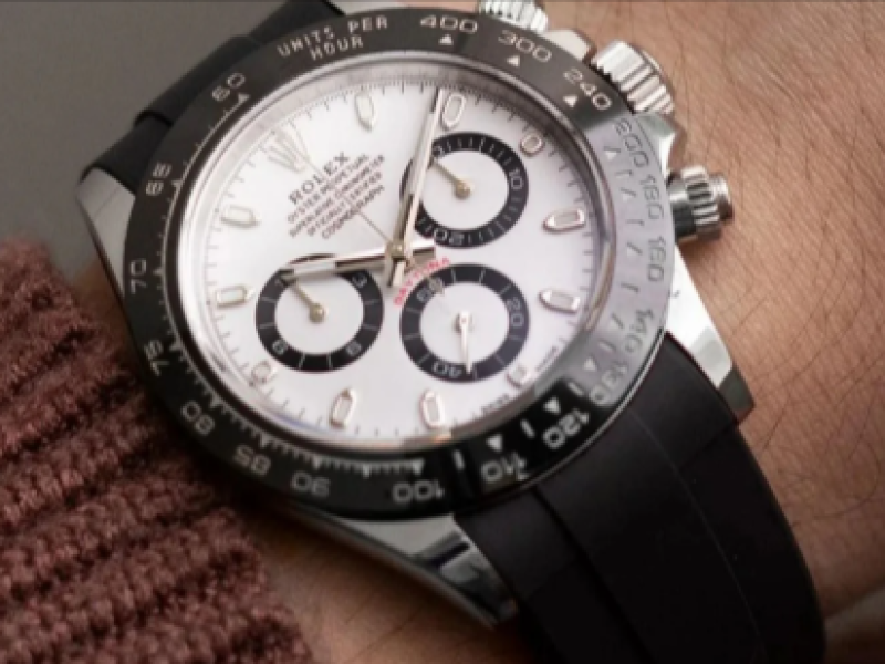 Top 10 Reasons You Need a Helvetus® Rubber Strap for Your Rolex Watch